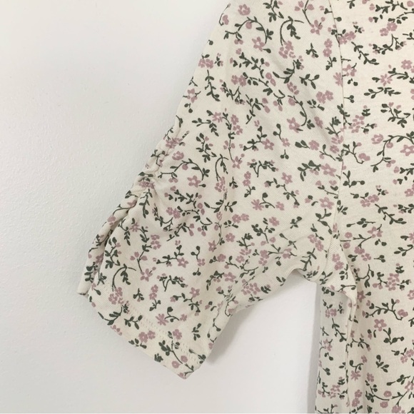 Levi’s Floral T-Shirt - Picture 5 of 5